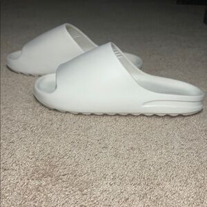 “Almost” Yeezy Slides